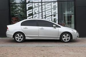 Седан Honda Civic 2010 года, 649000 рублей, Ульяновск