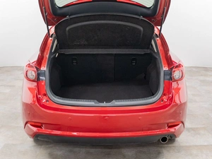 Хетчбэк Mazda Axela 2018 года, 1500000 рублей, Красноярск