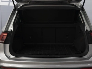 Внедорожник Volkswagen Tiguan 2018 года, 3390000 рублей, Омск