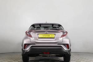 Внедорожник Toyota C-HR 2018 года, 1949000 рублей, Пермь