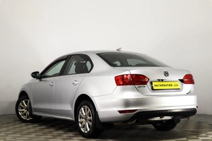 Седан Volkswagen Jetta 2013 года, 819000 рублей, Пермь