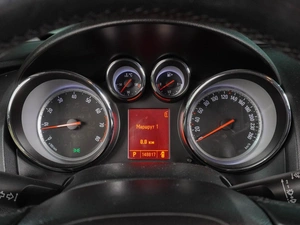 Хетчбэк Opel Astra 2011 года, 709000 рублей, Воронеж