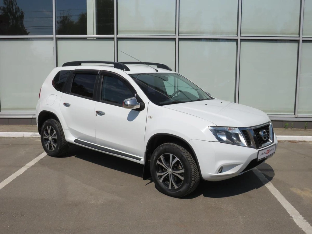 Внедорожник Nissan Terrano 2014 года, 1000000 рублей, Брянск