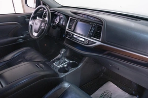 Внедорожник Toyota Highlander 2014 года, 3019000 рублей, Томск