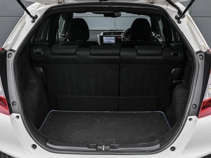 Хетчбэк Honda Fit 2013 года, 1074000 рублей, Кирилловка