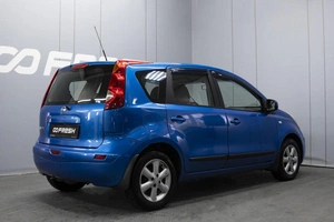 Хетчбэк Nissan Note 2007 года, 350000 рублей, Омск