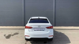 Седан Hyundai Solaris 2017 года, 1140000 рублей, Солонцы