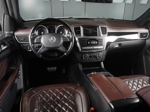 Внедорожник Mercedes-benz GL-класс 2014 года, 2479000 рублей, Красный Пахарь