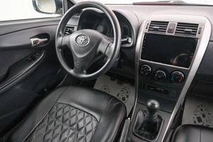 Седан Toyota Corolla 2007 года, 739000 рублей, Красноярск