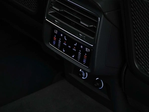 Внедорожник Audi Q8 2019 года, 7857050 рублей, Москва