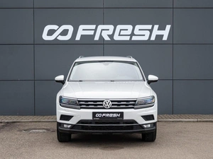 Внедорожник Volkswagen Tiguan 2019 года, 2330000 рублей, Краснодар