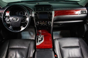 Седан Toyota Camry 2012 года, 1829000 рублей, Сургут