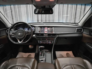 Седан Kia K5 2016 года, 1549000 рублей, Красноярск