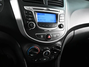 Седан Hyundai Solaris 2012 года, 755000 рублей, Аксай