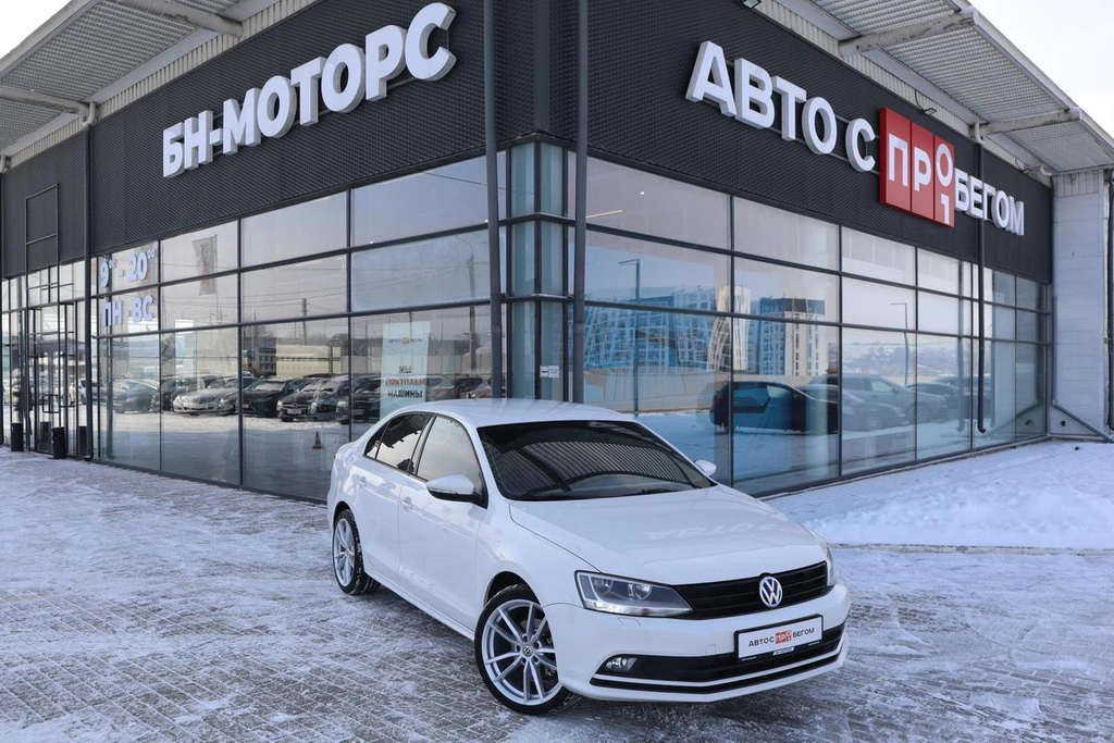 Седан Volkswagen Jetta 2015 года, 1380000 рублей, Мирное