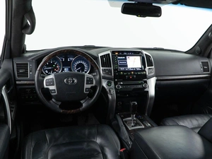 Внедорожник Toyota Land Cruiser 2013 года, 3999050 рублей, Москва