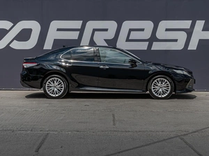 Седан Toyota Camry 2019 года, 2845000 рублей, Краснодар