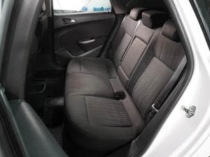 Хетчбэк Opel Astra 2012 года, 775000 рублей, Воронеж