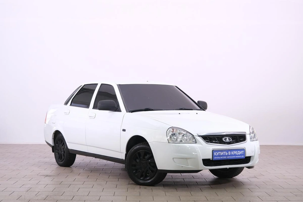 Седан ВАЗ (LADA) Priora 2016 года, 629000 рублей, Омск