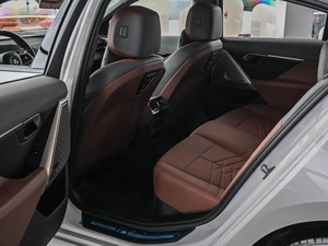 Седан BMW 5 серия 2024 года, 8479000 рублей, Кирилловка