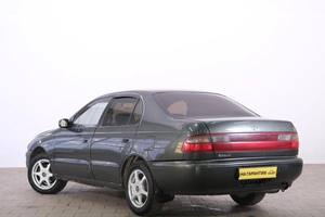 Седан Toyota Corona 1992 года, 319000 рублей, Омск