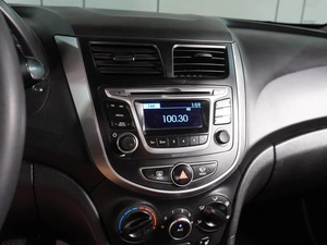 Седан Hyundai Solaris 2016 года, 949000 рублей, Воронеж