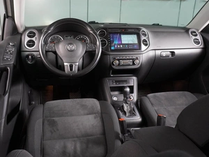 Внедорожник Volkswagen Tiguan 2014 года, 1349000 рублей, Воронеж