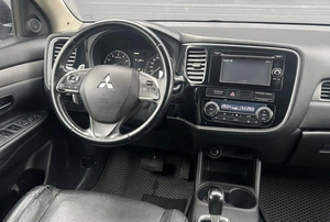 Внедорожник Mitsubishi Outlander 2012 года, 1300000 рублей, Солонцы