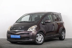 Хетчбэк Toyota Ractis 2010 года, 629000 рублей, Томск