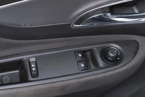 Внедорожник Opel Mokka 2014 года, 939000 рублей, Челябинск