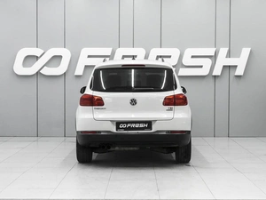 Внедорожник Volkswagen Tiguan 2012 года, 1350000 рублей, Ростов-на-Дону