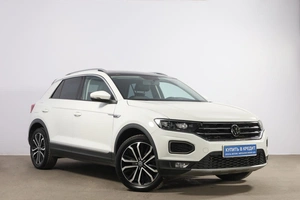 Внедорожник Volkswagen T-Roc 2021 года, 2199000 рублей, Новосибирск