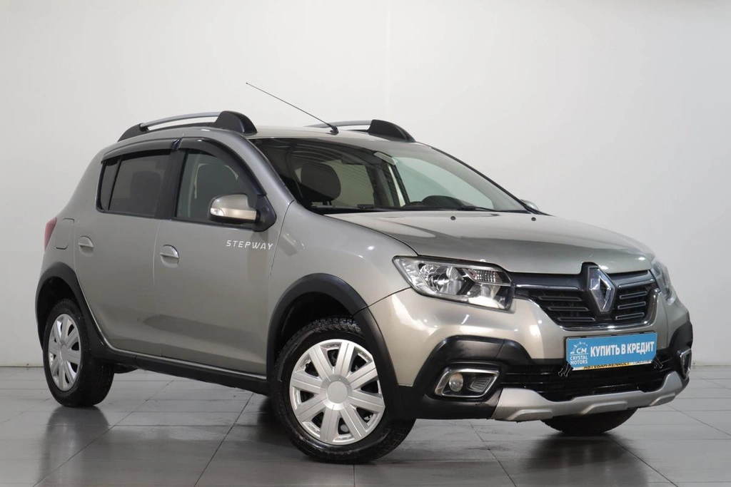 Хетчбэк Renault Sandero Stepway 2018 года, 999000 рублей, Челябинск