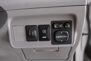 Седан Toyota Corolla Axio 2009 года, 699000 рублей, Красноярск