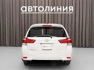 Универсал Toyota Corolla Fielder 2018 года, 1120000 рублей, Красноярск