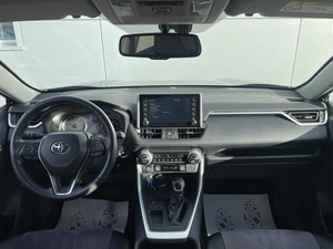 Внедорожник Toyota RAV4 2021 года, 3050000 рублей, Ярославль