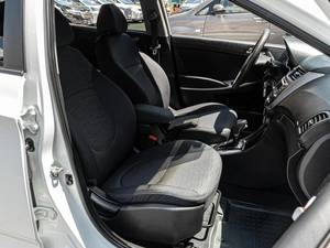 Седан Hyundai Solaris 2016 года, 1190000 рублей, Краснодар