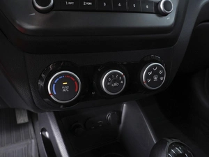 Седан Kia Rio 2016 года, 1150000 рублей, Ростов-на-Дону