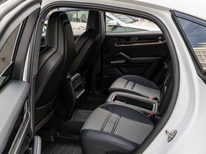 Внедорожник Porsche Cayenne 2024 года, 16750000 рублей, Краснодар