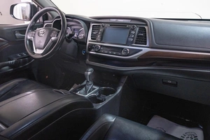 Внедорожник Toyota Highlander 2014 года, 3019000 рублей, Томск