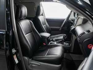 Внедорожник Toyota Land Cruiser Prado 2013 года, 3129000 рублей, Тюмень