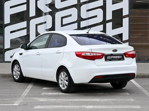 Седан Kia Rio 2012 года, 989000 рублей, Волгоград