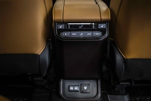 Внедорожник Toyota Highlander 2022 года, 8999000 рублей, Москва