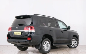 Внедорожник Toyota Land Cruiser 2018 года, 5999000 рублей, Красноярск