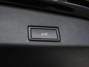 Внедорожник Volkswagen Touareg 2018 года, 4750000 рублей, Краснодар