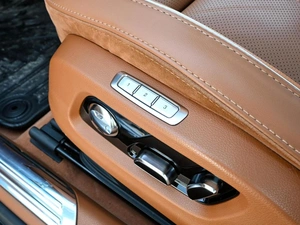 Седан Hongqi H9 2021 года, 3450000 рублей, Волгоград