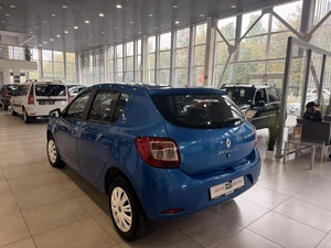 Хэтчбек Renault Sandero 2021 года, 1330000 рублей, Орёл