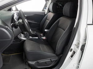 Седан Toyota Corolla 2011 года, 930000 рублей, Тюмень