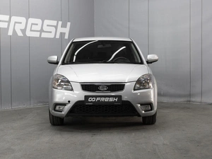Седан Kia Rio 2010 года, 460000 рублей, Омск
