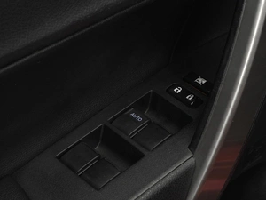 Седан Toyota Corolla 2013 года, 1299000 рублей, Красноярск